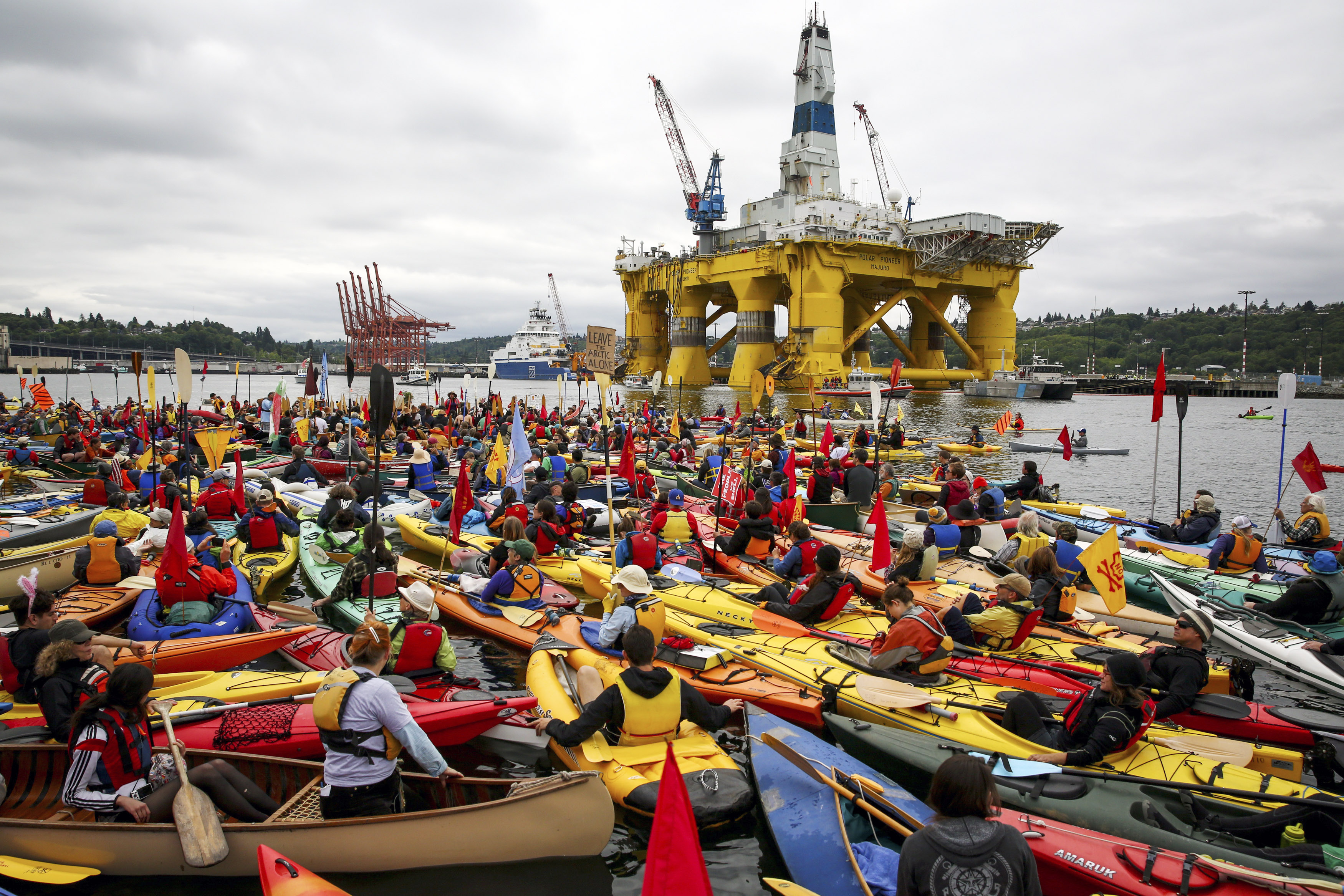SEATTLE KAYAK OIL PROTEST